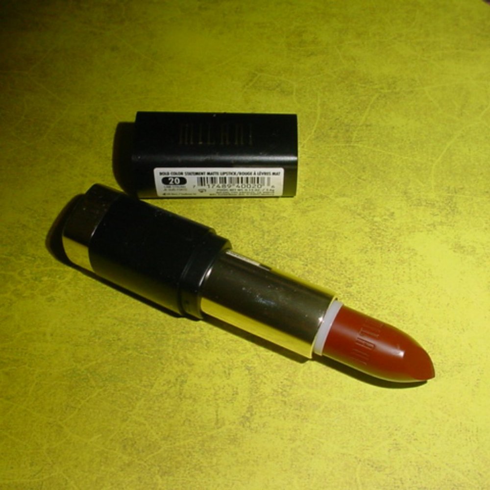 MILANI New Bold Statement Matte Lipstick I AM STRONG